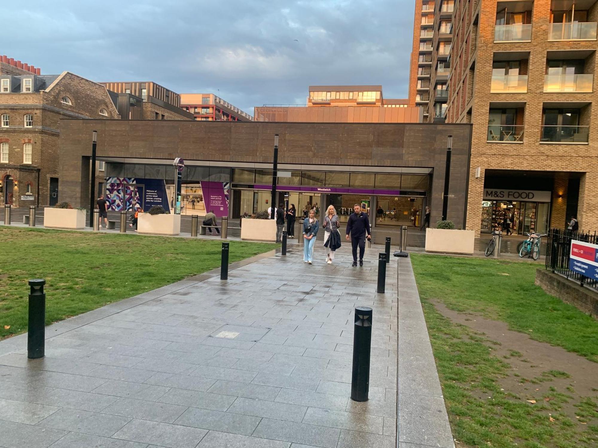 Luxury Riverside Apt With Easy Access To Central London, O2, Excel Centre And Parking المظهر الخارجي الصورة